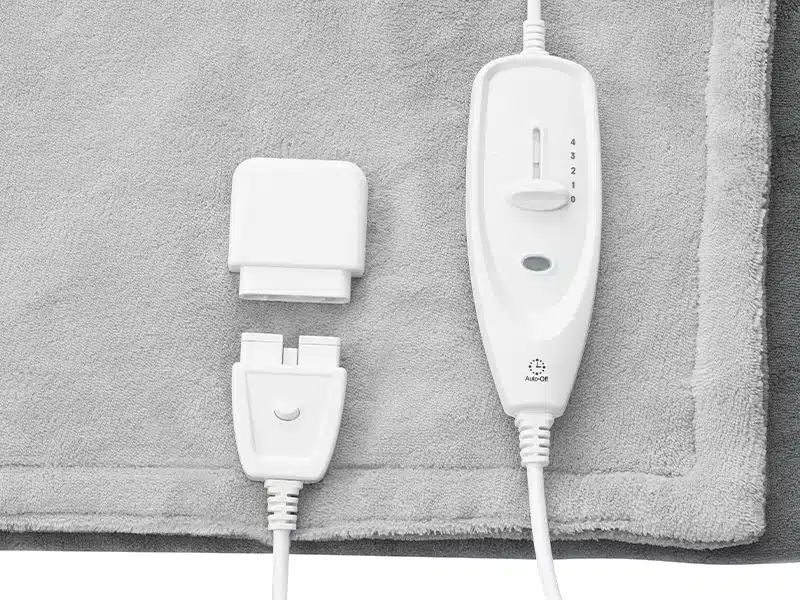 Heizdecke Kabel und Bedienteil einer Heizdecke