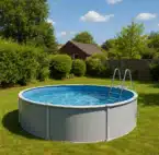 Bester Gartenpool Ein großer Stahlwandpool steht in einem Garten
