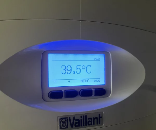 Eingestellte Temperatur am Durchlauferhitzer 18kW von 39,5 °C